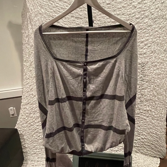 EEUC Lululemon wear it two ways cardigan. Size 6 - Picture 1 of 7